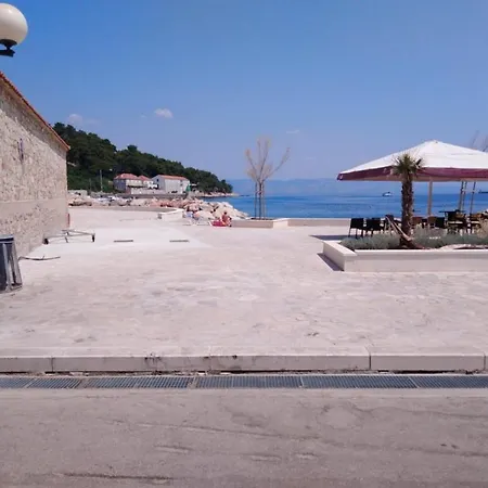 In With Terrace, Air Conditioning, Wi-fi 4440-2 شقة *