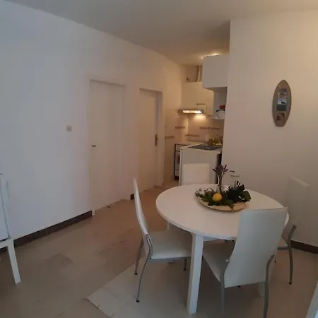 In With Terrace, Air Conditioning, Wi-fi 4440-2 Jelsa (Hvar)