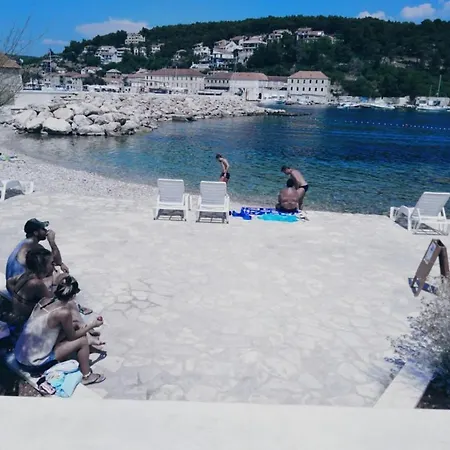 In With Terrace, Air Conditioning, Wi-fi 4440-2 شقة *