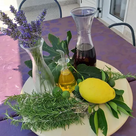 In With Terrace, Air Conditioning, Wi-fi 4440-2 شقة ييلسا