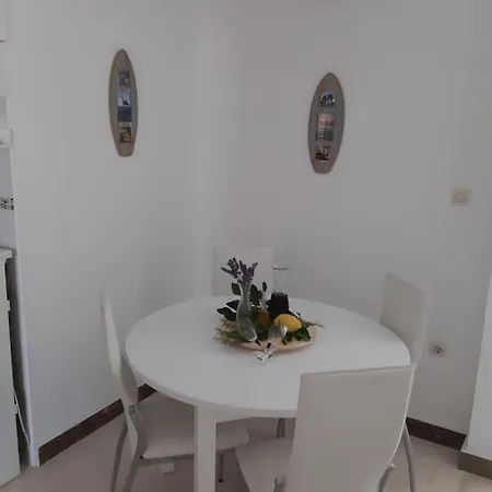 In With Terrace, Air Conditioning, Wi-fi 4440-2