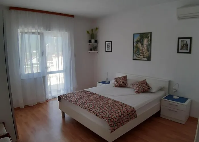 In With Terrace, Air Conditioning, Wi-fi 4440-2