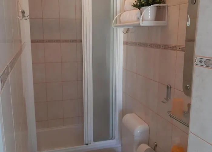 In With Terrace, Air Conditioning, Wi-fi 4440-2 Jelsa (Hvar)